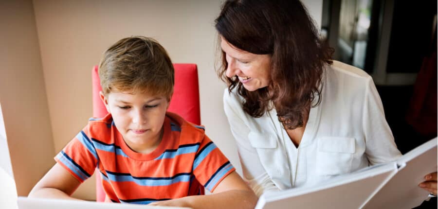 Tutor Providing Academic Support